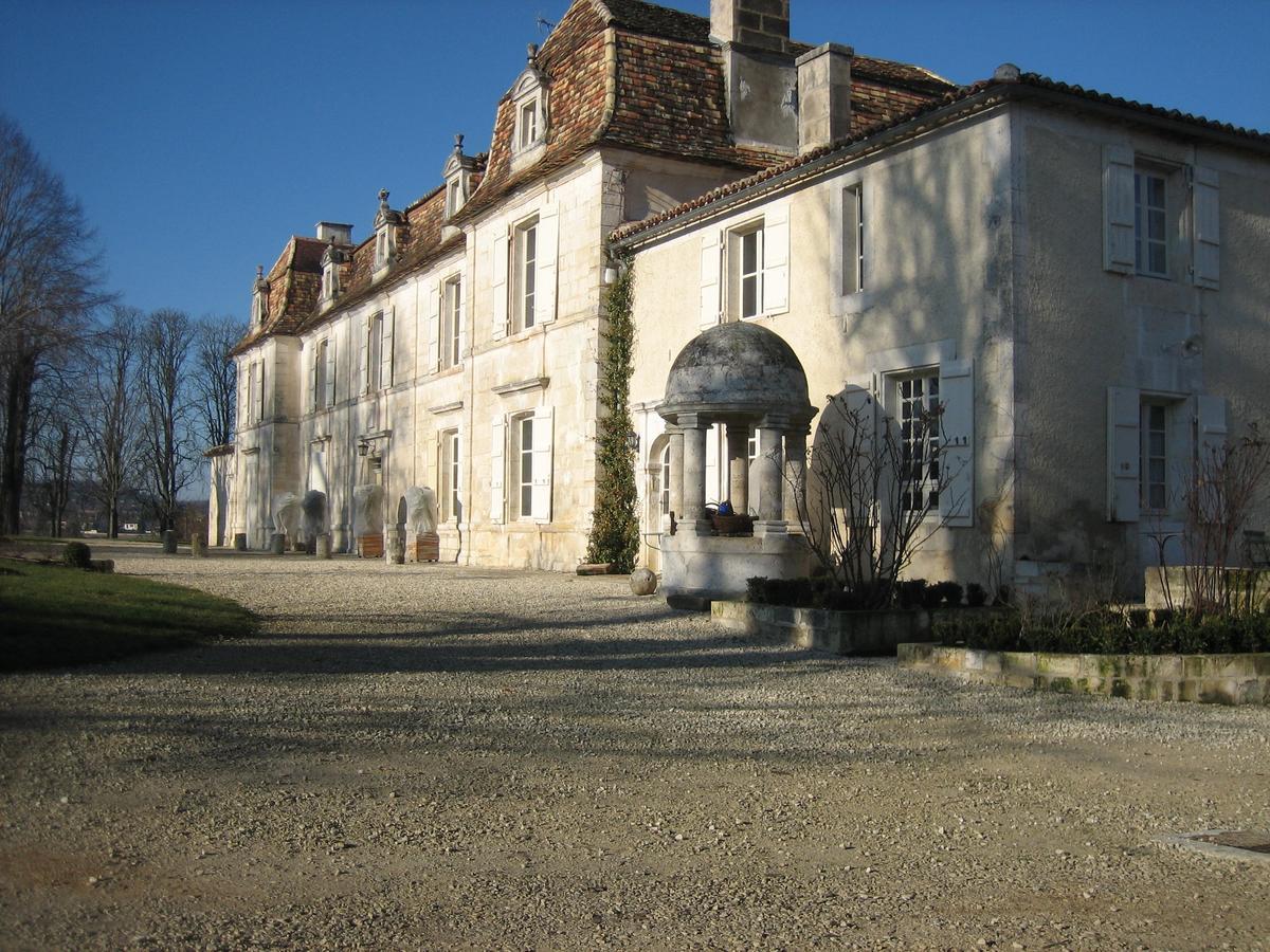 Chateau Manoir De La Leche Touvre Экстерьер фото